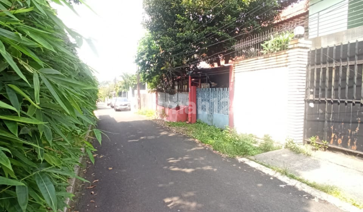 Rumah Lama/bangunan Tua Lokasi Di Area Cipete 2