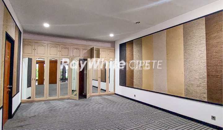 Rumah Lama Terawat Di Cipete, Jaksel   2