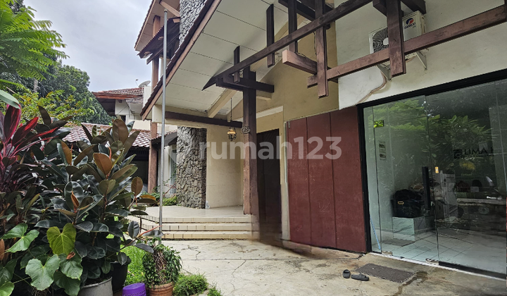 Rumah Lama Terawat Di Dalam Komplek Lebak Bulus  2