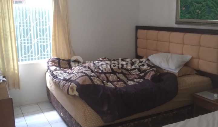 Nice Well-Maintained House in Jeruk Purut 2