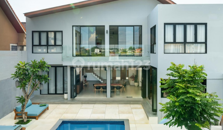 Rumah Villa Cantik Terawat Di Area Pantai Berawa Di Bali Rumah Villa Cantik Terawat Di Area Pantai Berawa Di Bali