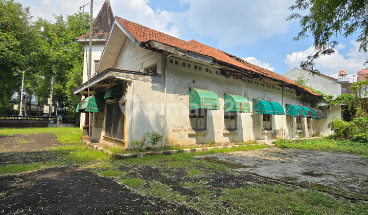 Rumah Hitung Tanah Hook, Jarang Ada Prime Menteng Jakpus 