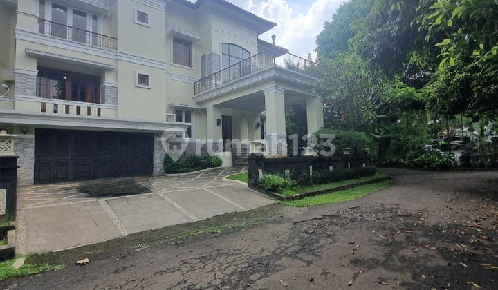 Nice Luxurious House in Lebak Bulus Complex, South Jakarta.