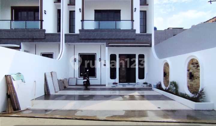 New House in Jagakarsa 'Brand New Home'