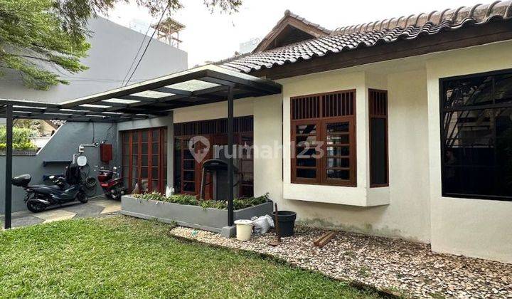 Rumah Lama Lokasi Strategis Di Senopati Area 1