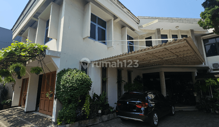 Rumah Cantik Terawat Siap Huni 1