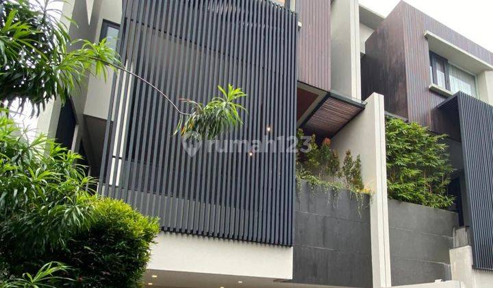 Rumah Mewah Dalam Townhouse di Cilandak 1