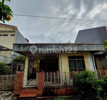 Rumah Tua Dalam Komplek Di Cipete 1