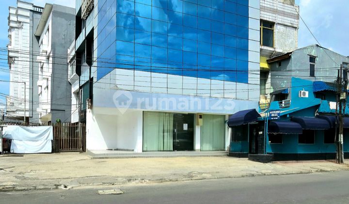 3.5 Story Shophouse + Additional Building, Cipete - Fatmawati Commercial Center