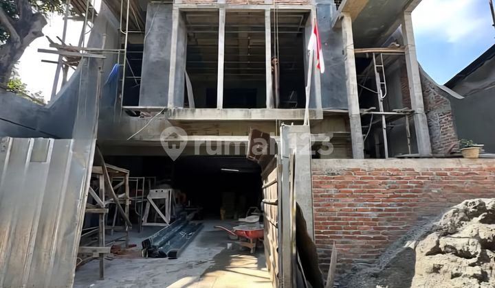 Brand New American Classic Home Premium Area 