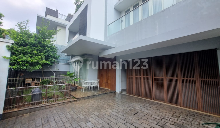Rumah Mewah Furnished Lingkungan Elit Pondok Indah