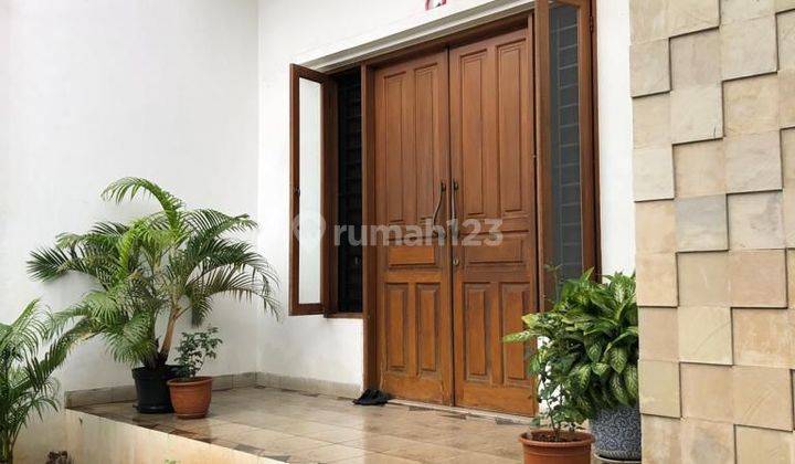 Rumah Cantik Kawasan Elit Pondok Indah 1