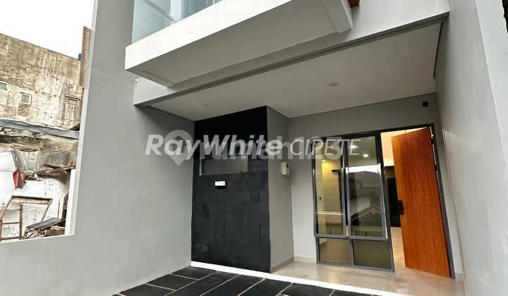 Rumah Brand New Dalam Komplek Eksklusif Pasar Minggu 2