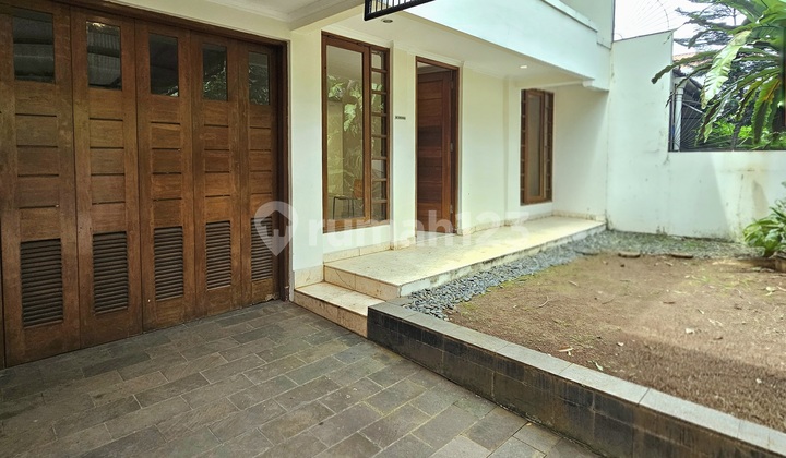 Rumah Cantik Nyaman Dalam Komplek Di Lebak Bulus 2