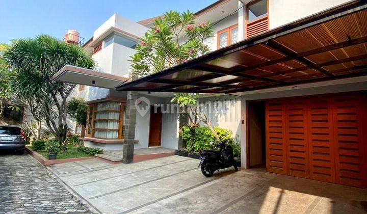 Rumah Mewah Dalam Townhouse Di Cipete 1