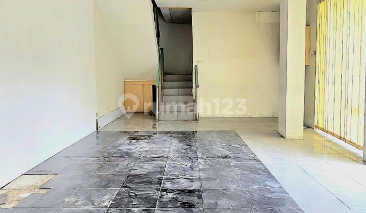 3.5 Story Shophouse + Additional Building, Cipete - Fatmawati Commercial Center