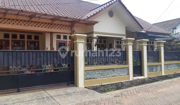 Rumah Bagus Terawat Di Komplek Bukit Nusa Indah