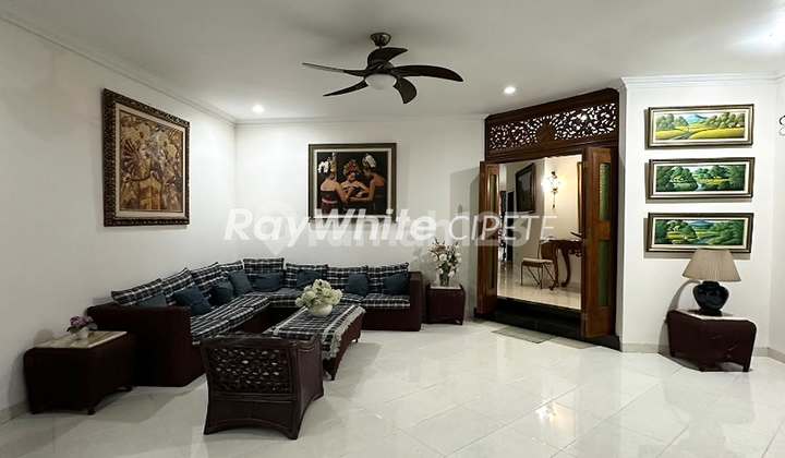 Rumah Cantik Bisa Untuk Kantor Di Ampera – Kemang 2