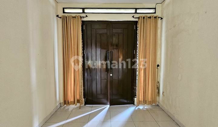 Nice House Strategic Location 5 Minutes to Brigif Cinere Toll Gate 2