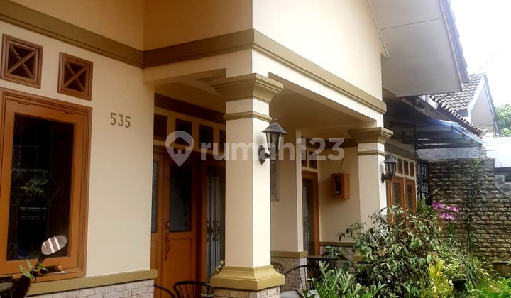 Well-maintained Nice House in the Bukit Nusa Indah Complex 2