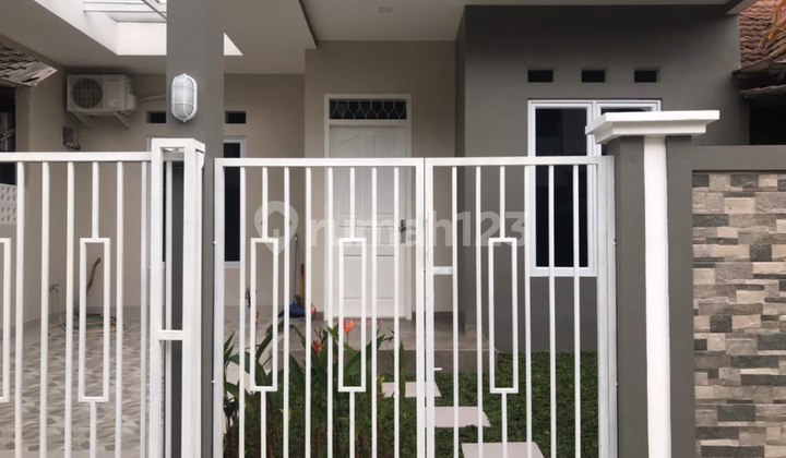 Nice House Ready to Occupy in a Complex in Cinere