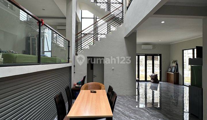 Rumah 2 Lantai Creative Industrial Architecture di Bintaro 1