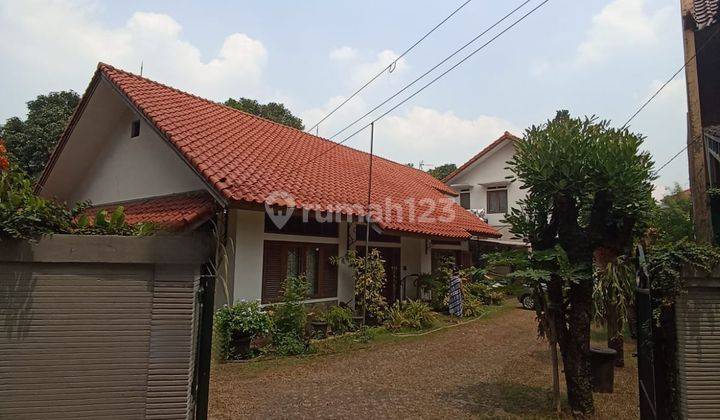 2 Rumah Cantik dengan Halaman Luas di Tanjung Barat