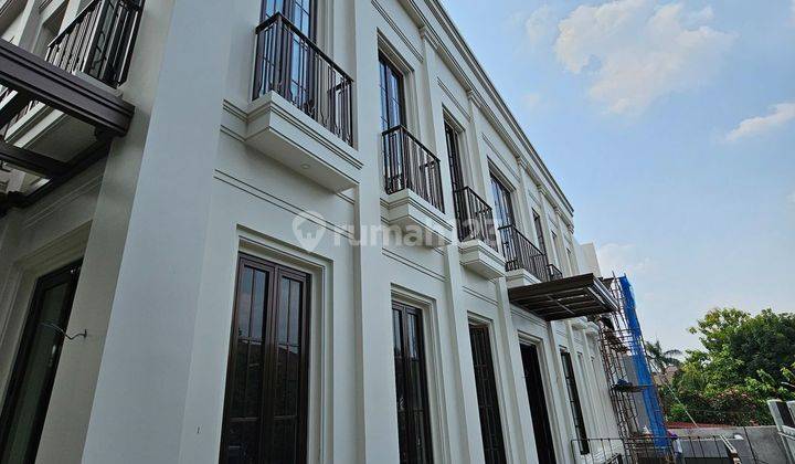 Rumah Mewah 2 Lantai American Style Brand New di Kemang  2