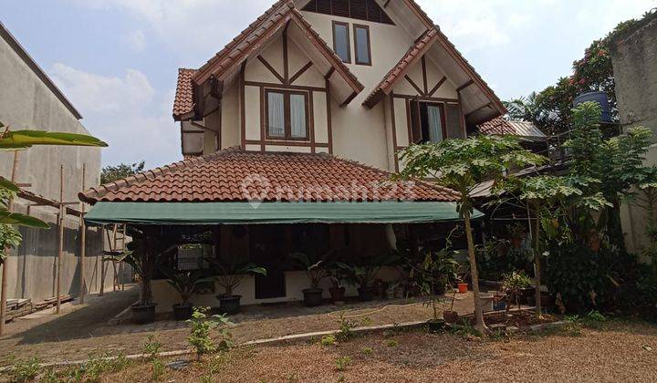 Rumah 3 Lantai Luas Dengan Loteng Attic House di Pondok Labu 1