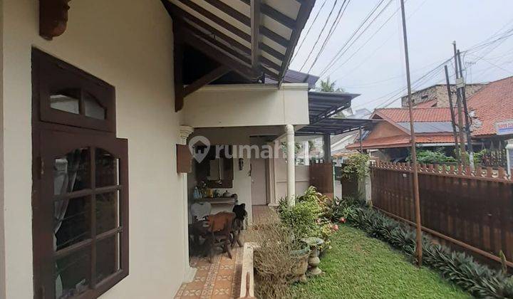 Rumah Hoek Lingkungan Tenang Hanya 100m Ke Jalan Raya Mampang 1