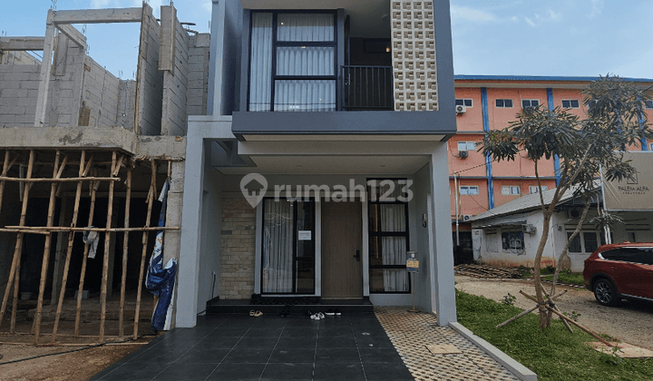 Brand New Townhouse Modern Design di Pesanggrahan Kebayoran 1