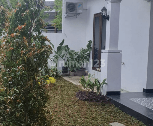 Rumah Cantik Selangkah Ke Cipete Raya 1