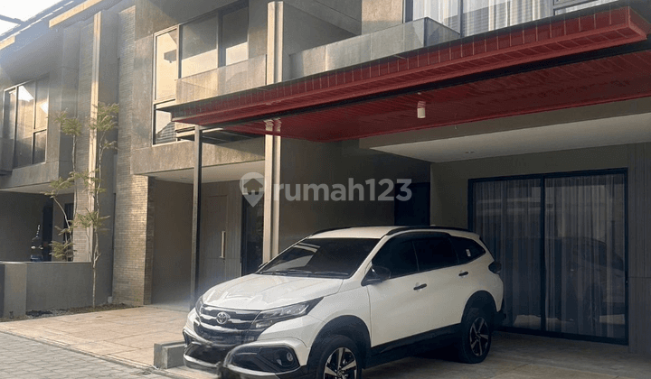 Rumah Dalam Townhouse Di Cireundeu Tangerang Selatan  2