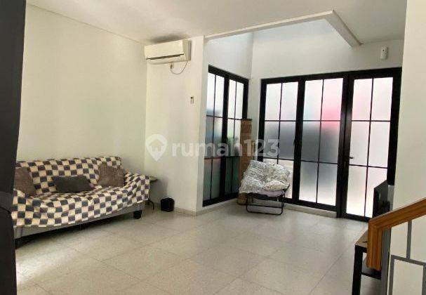 Rumah 2 Lantai Dalam Townhouse Di Cireundeu  2