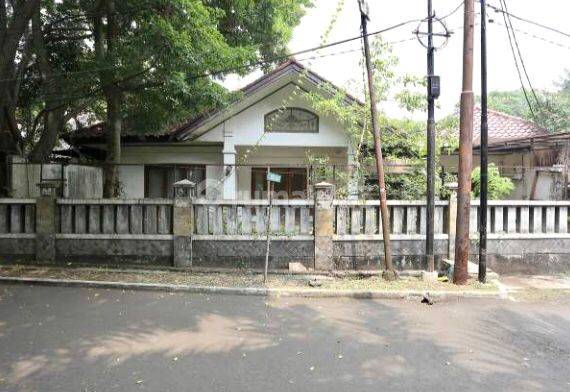 Dukuh Patra. Rumah Hitung Tanah Di Kawasan Prestise 2