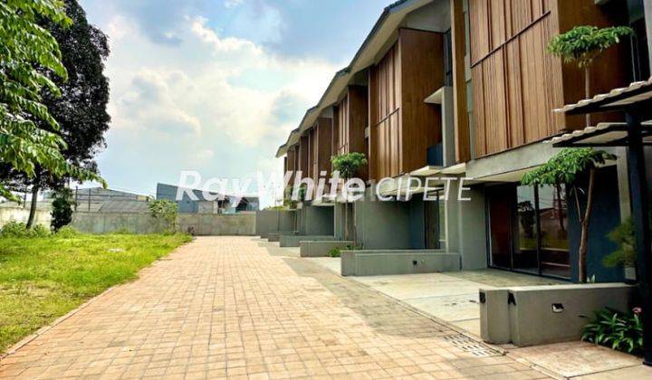 Pondok Pinang. Townhouse Baru 3 Lt Sisa 2 Unit Dekat Pondok Indah 2