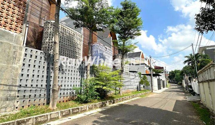 Pejaten. Rumah Siap Huni 4 Lantai Dalam Townhouse 2