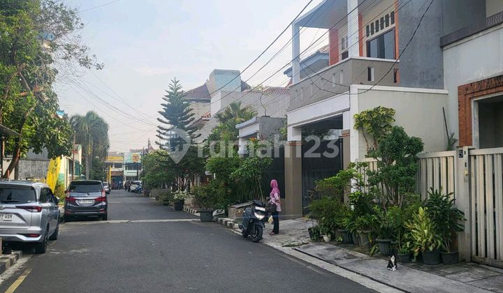 Rumah Lama Dalam Komplek Pasar Minggu Lokasi Strategis