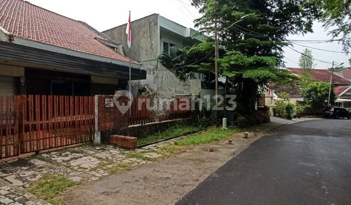 Rumah Lama Hitung Tanah Lokasi Strategis Dekat Pakubuwono 2