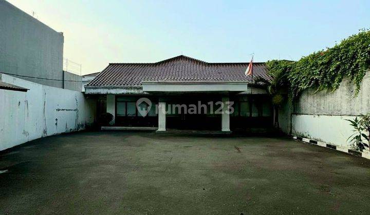 Rumah Area Komersil Cocok Untuk Isaha Dan Perkantoran 1