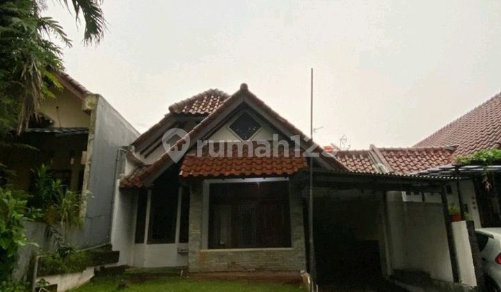Rumah Dalam Komplek Lokasi Strategis