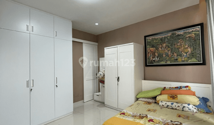 Dijual Rumah 2 Lantai Siap Huni dalam Townhouse di Jagakarsa 2