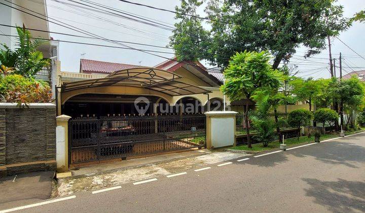 Dijual Rumah 2 Lantai Terawat di Cempaka Putih Jakarta Timur 1