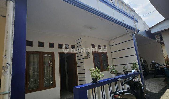 Rumah 2 Lantai Di Petogogan Jakarta Selatan
 1