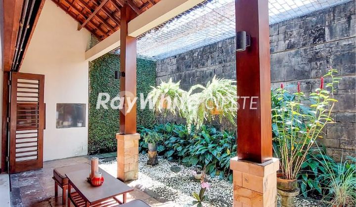 Cozy Tropical Eclectic Style House in the Premium Area of Cipete, South Jakarta 2