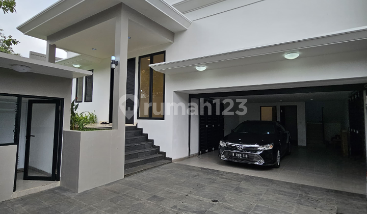 Rumah Bagus Bangunan Baru Dengan Pool Design American Classic Di Cilandak Jaksel Rumah Bagus Bangunan Baru Dengan Pool Design American Classic Di Cilandak Jaksel