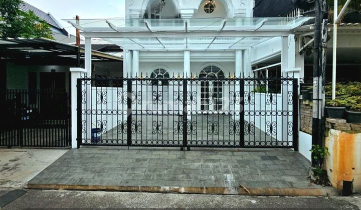 Rumah Mewah Design Classic Modern, Lokasi Strategis Walking Distance Ke Pim 3 