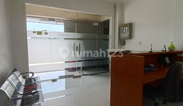 Ready-to-Use Shop House in Cipete Raya, South Jakarta 2