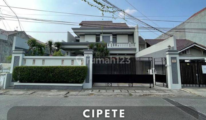 Rumah Mewah Lokasi Premium Di Area Cipete 1