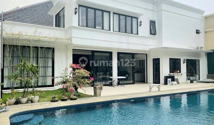 Luxurious House Un Furnished Di Kemang Jakarta Selatan 2